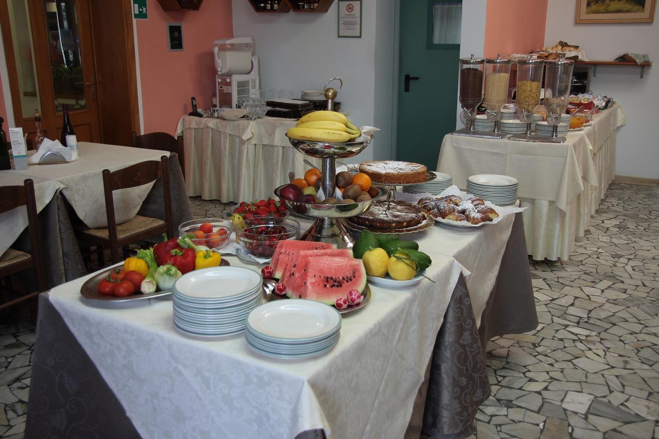 Hotel Ombrosa 3*